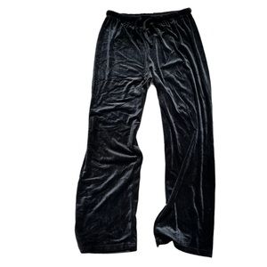 Velvet black pajama pants.